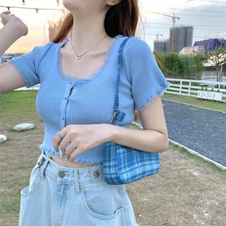 Áo len cộc tay croptop viền cổ ren hot hit