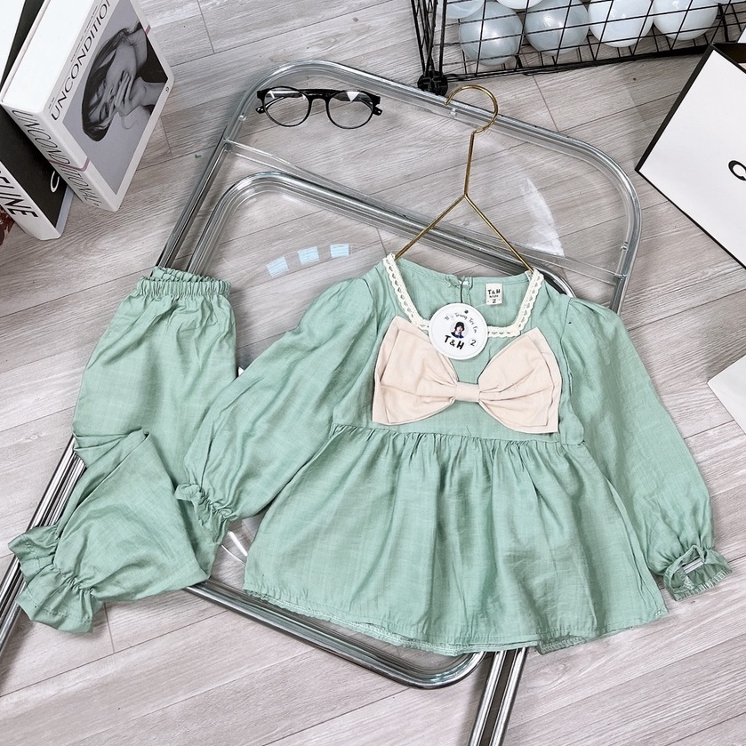 Bộ quần áo bé gái dài tay chất đũi mùa thu, Set Áo nơ viền ren cổ và quần dài cạp chun bo gấu cho bé từ 7-18 kg, DUCK394