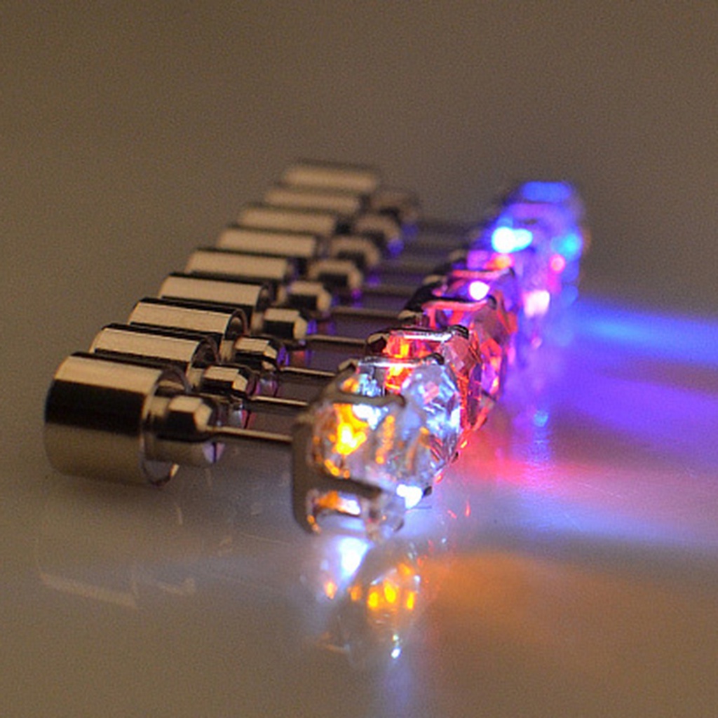 Khuyên tai đính đá zirconia vuông có đèn LED phát sáng độc đáo cho nữ
