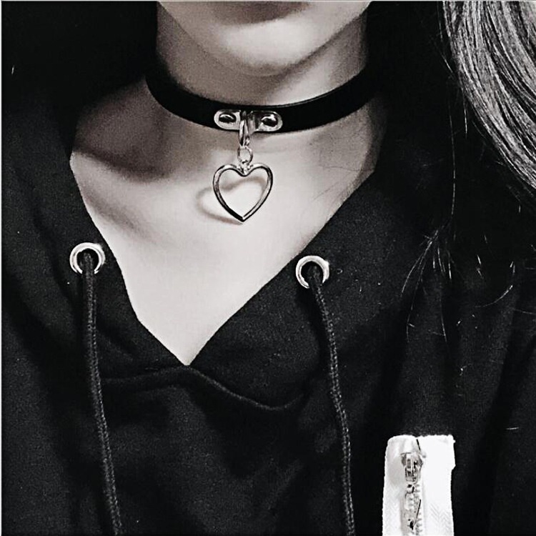 Multicolor Vintage Sexy Heart Pendant PU Leather Choker Necklace for Women Punk Gothic Harajuku Collar Statement Necklaces Jewelry