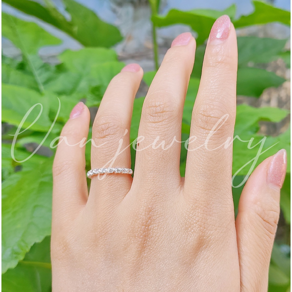 Nhẫn bạc Nhẫn một hàng đá viền sóng nhẹ nhàng Van Jewelry V10377