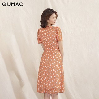Đầm cổ V đính nút GUMAC DA10131