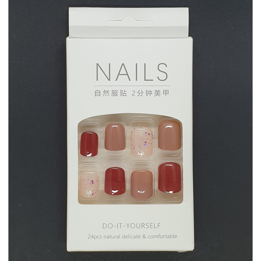 Bộ 24 móng tay giả tông đỏ nhũ lạ mắt  SẴN KEO DÁN