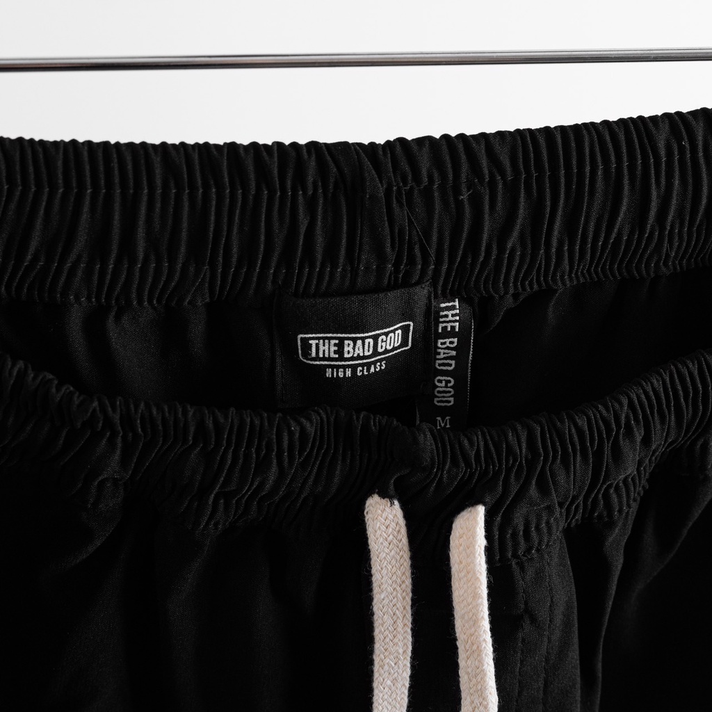 Quần shorts The Bad God Buttons kaki