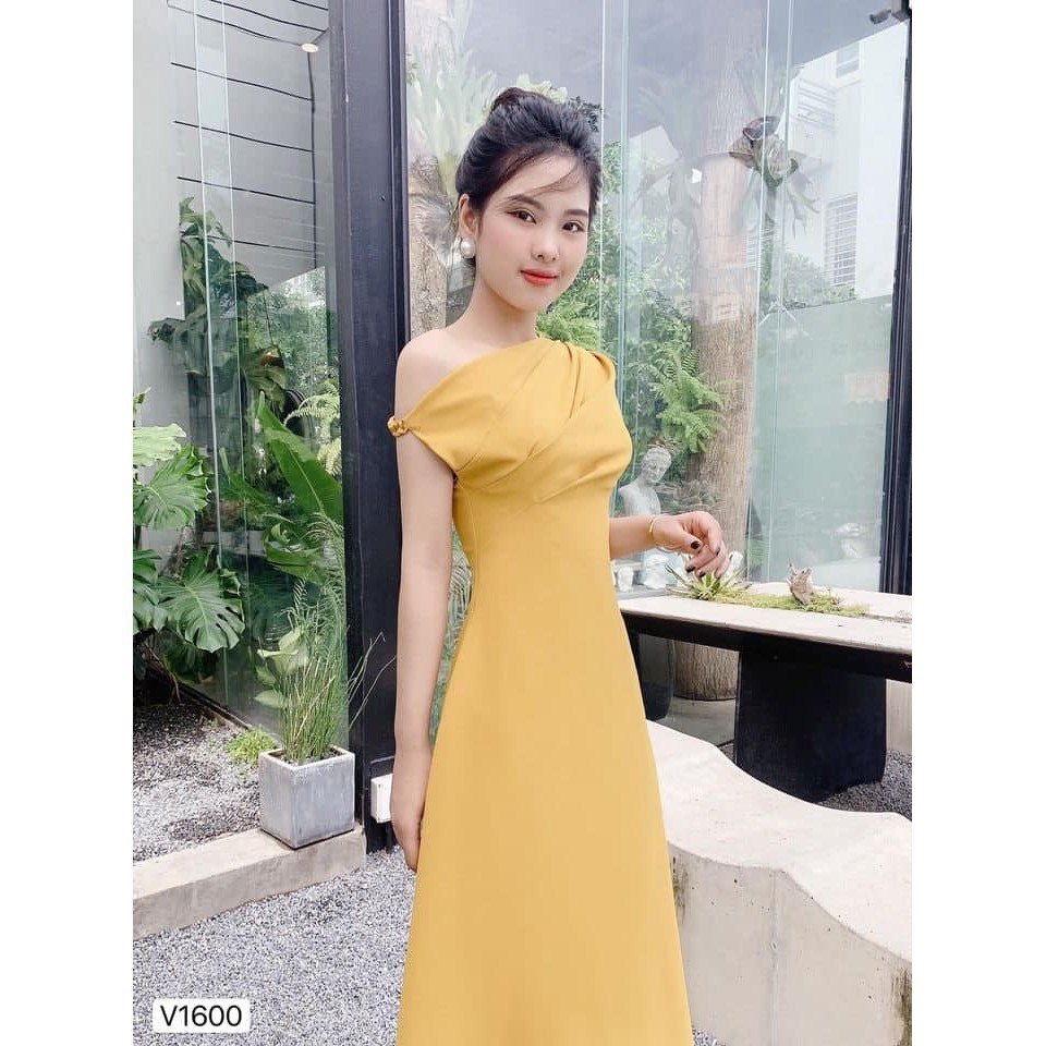 [VÁY ĐI TIỆC CƯỚI CAO CẤP] Đầm vàng lệch vai thiết kế xếp ly độc đáo sang lạ