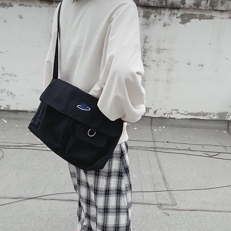 1333744Harajuku Planet Crossbody ins tooling Hong Kong men and women canvas bag