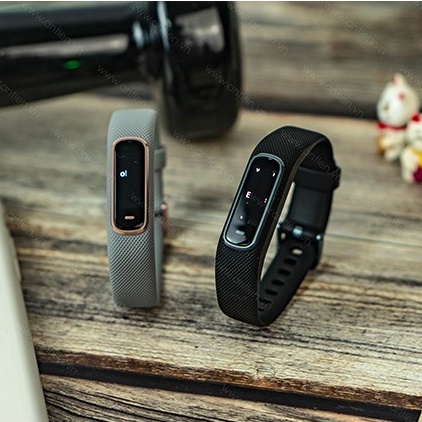 Vòng đeo tay thông minh thế hệ mới Garmin Vivosmart 4 chính hãng