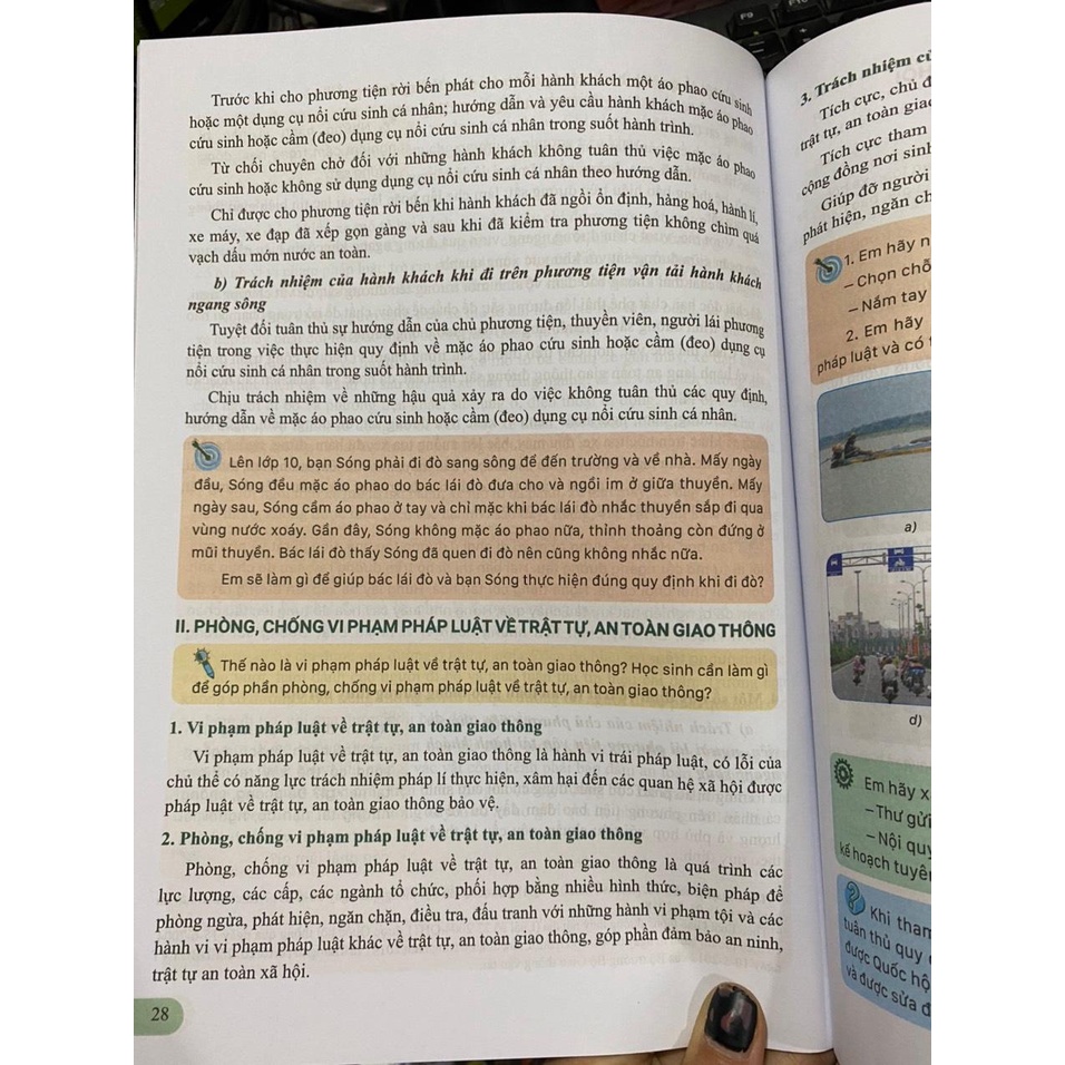 Sách - Giáo dục quốc phòng và an ninh 10 ( Cánh diều ) + bán kèm 1 cuốn tô màu 15k