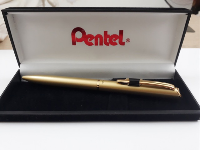 Bút ký nắp vặn Pentel nét 0.7mm mạ vàng BL2007 kèm hộp
