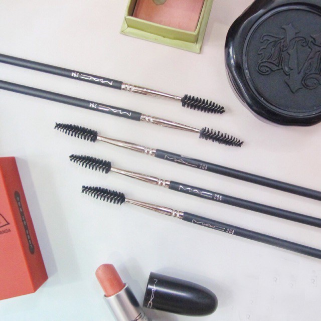 Cọ Chải Mi MAC 204 - Mac Eyelash Brush