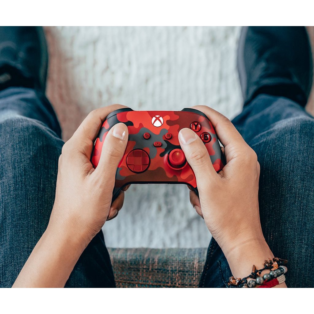 Tay Cầm Xbox One X / Xbox Seri X Chính Hãng Màu Đỏ Camo Daystrike Camo + Dây Cáp Cable Type-C Xịn | Shoptaycam