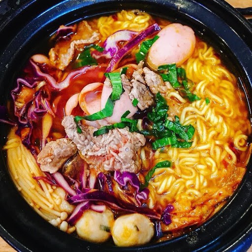 Mì cay Samyang Hàn Quốc Túi 140Gr Siêu Cay Cấp Độ 3  - Ăn Vặt Hàn Quốc Thơm Ngon, Bổ Dưỡng Golovinshop | BigBuy360 - bigbuy360.vn