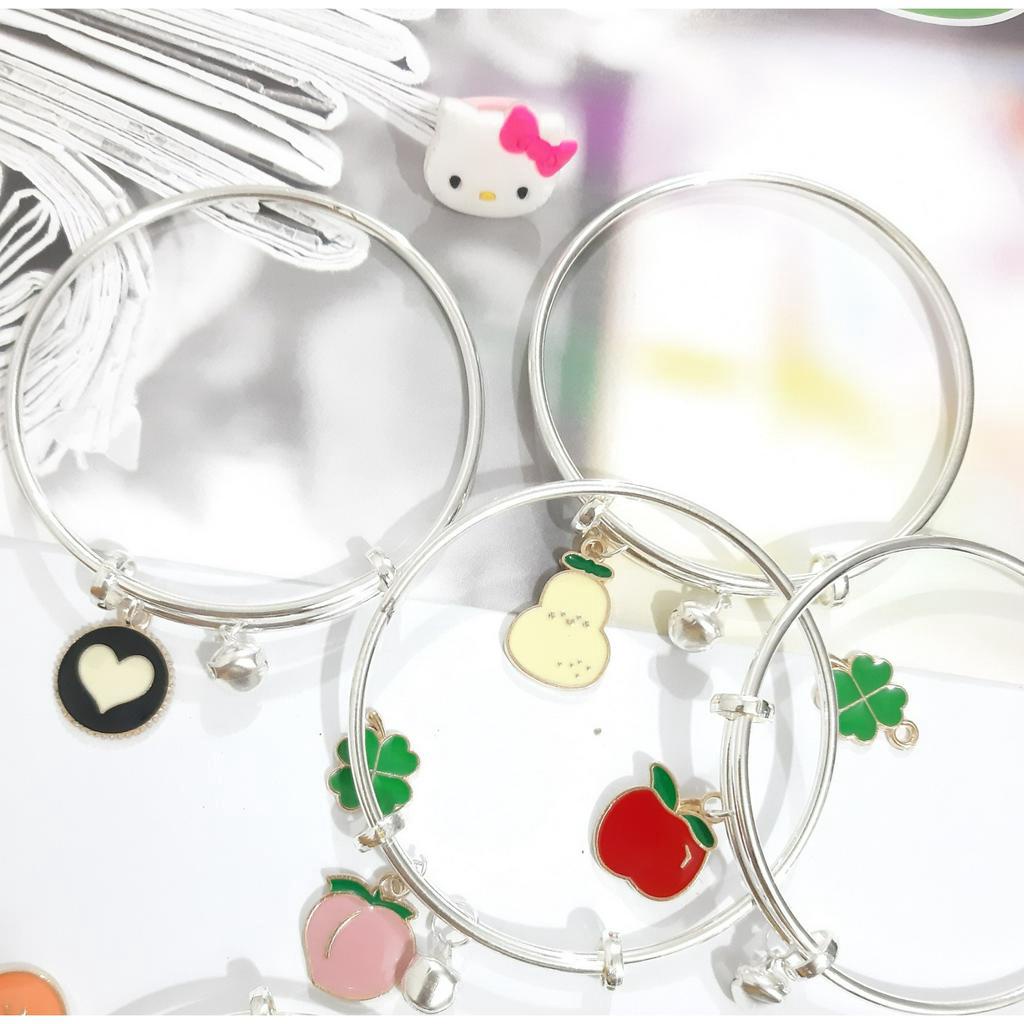 Vòng Đeo Tay Sanrio Trái Cây Đính Chuông Phong Cách Nhật Bản Cho Nữ Sinh V33