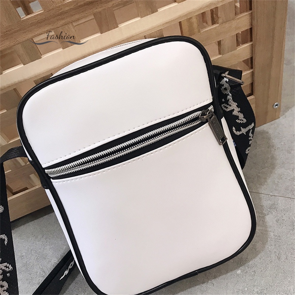 Túi Đeo Chéo Da PU In Logo Champion Thời Trang Unisex
