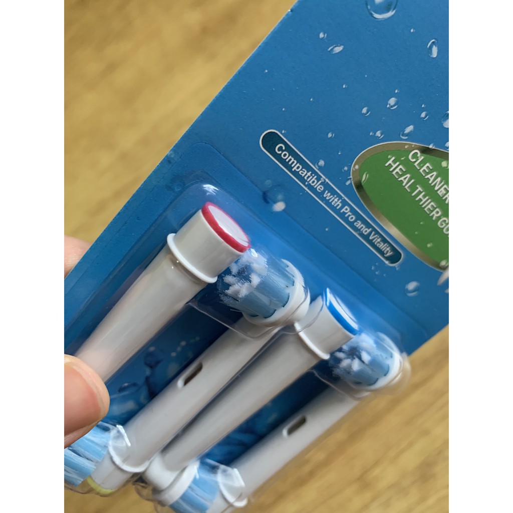 Cho máy Oral B Braun, Set bộ 4 Đầu Bàn Chải đánh răng điện New Gum Care, sợi cước siêu mềm, cho răng nhạy cảm