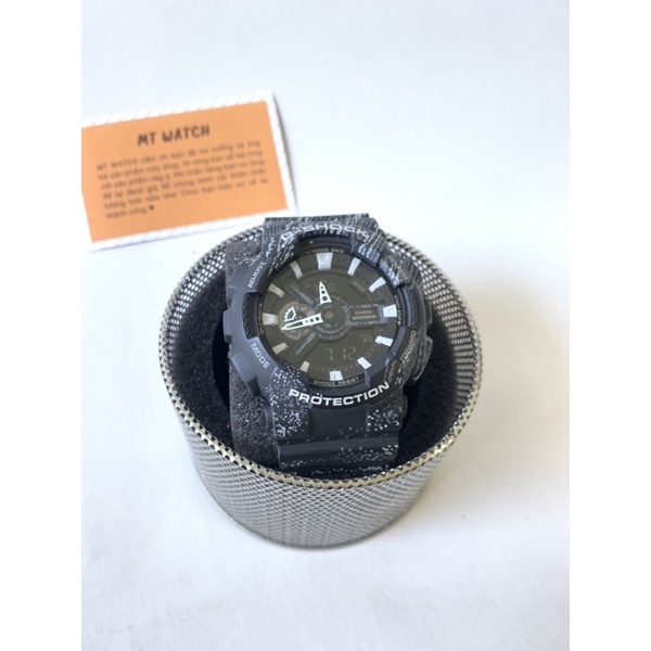 Hộp thiếc đựng đồng hồ Casio, làm bằng kim loại có mút xốp giúp bảo quản đồng hồ của bạn tốt nhất