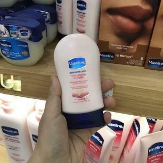 Kem dưỡng da tay vaseline thái lan