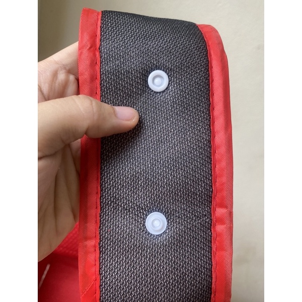 Đệm lót đặc biệt có đệm lưng( có cúc bấm)