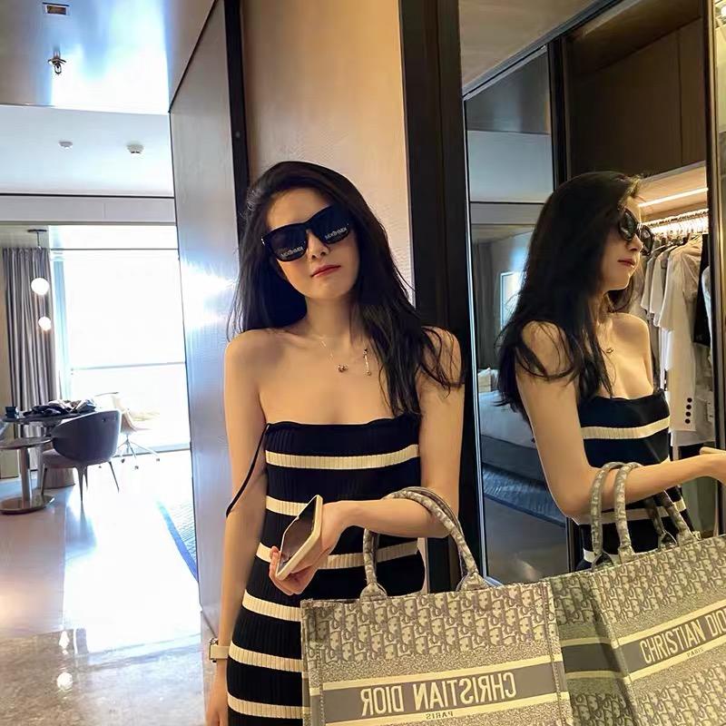 MS748 Váy đầm dài maxi hai dây kẻ ngang ôm body len tăm Quảng Châu