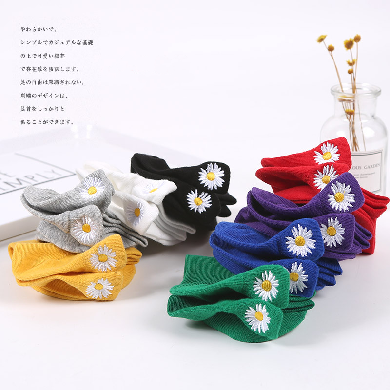 Colorful Cute Cat Embroid Solid Color Ankle Boot Socks Women Cotton White Girls Student Anklet Socks Non Slip Low Cut Socks
