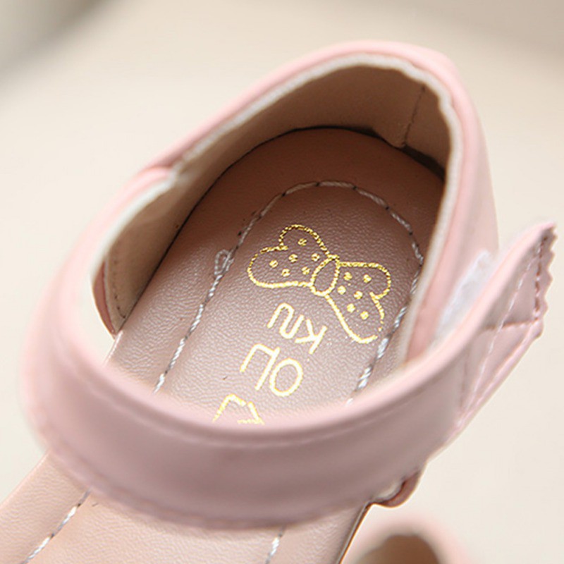 Giày sandal đính hoa đế mềm chống trượt cho bé gái