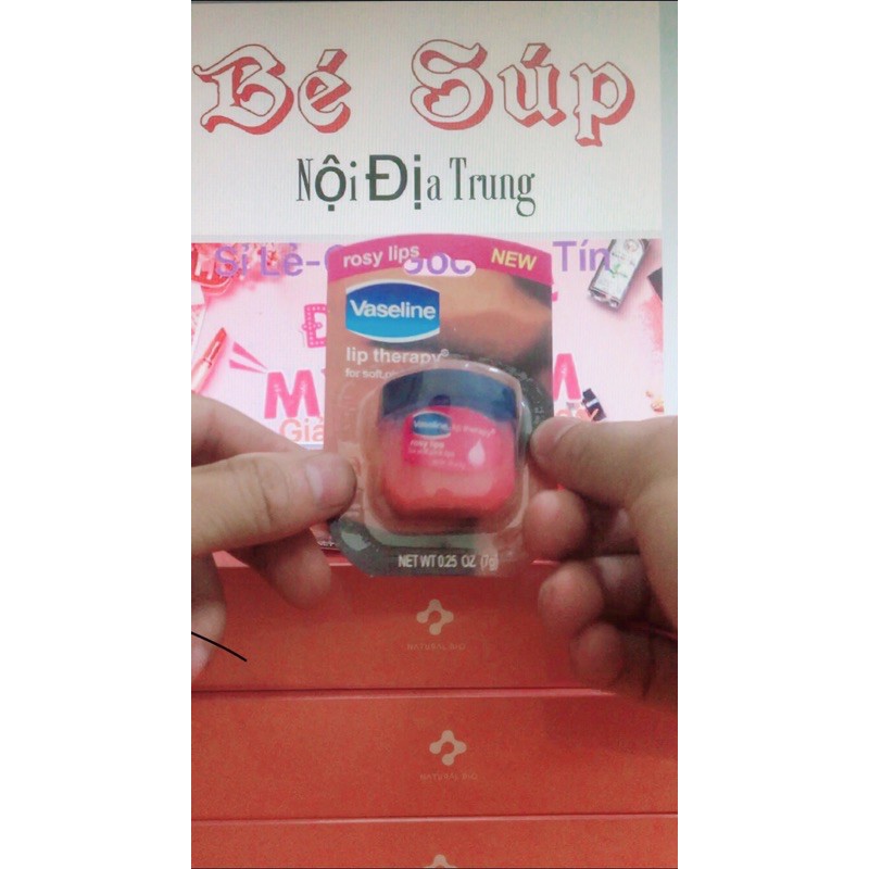 Son dưỡng môi VASELINE hồng
