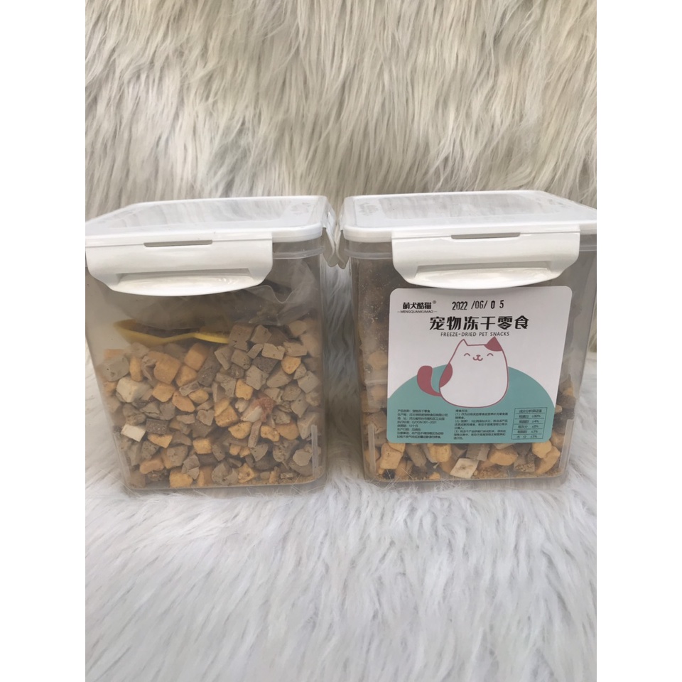 Thịt sấy khô cho mèo, Thức ăn sấy khô cho mèo hộp 670gr