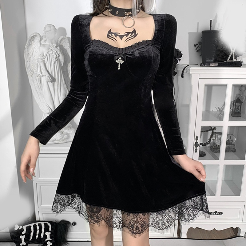 Đầm Nhung Chữ A Tay Dài Cổ Vuông Phối Ren Phong Cách Gothic