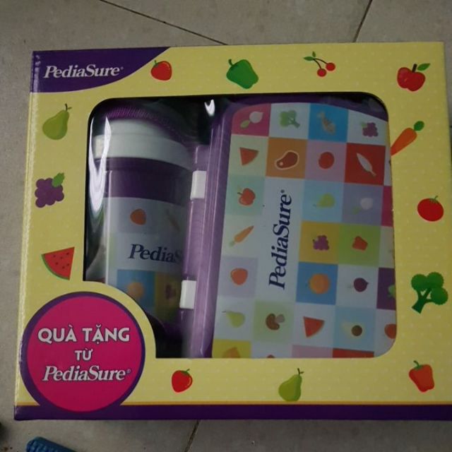 Combo quà tặng bình uống nước và hộp cơm cho khách oder