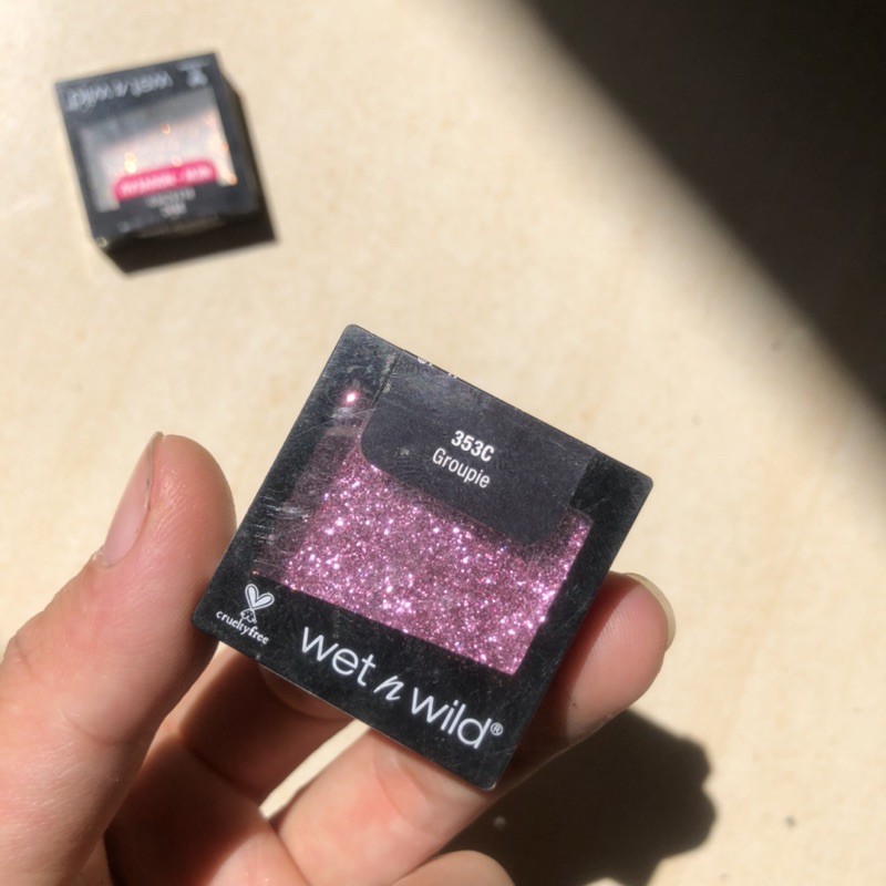 Có sẵn - Nhũ mắt Wet n wild nhiều màu