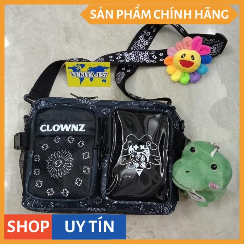 Túi đeo chéo Clownz Đen in hoa văn (Tặng full tag và giấy thơm) (chuẩn cao cấp 1-1) (loại 2 hộp in m