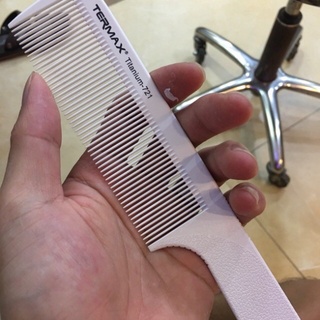 LƯỢC CẮT TÓC NAM TÔNG ĐƠ BẢN TO TERMAX 721- Lược cắt tóc Nam bản to Termax Titanium