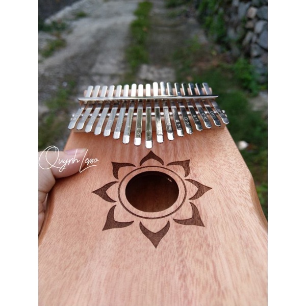 Đàn kalimba 17 phím hộp gỗ cộng hưởng hoa sen QUYNHLEMO, Đàn piano ngón tay cái tặng phụ kiện kalimba