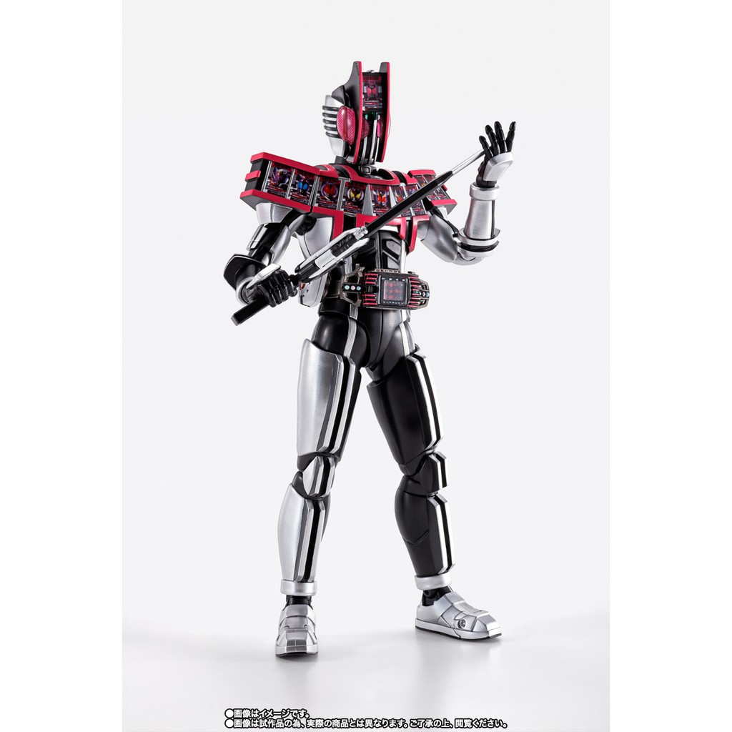 Mô hình chính hãng SHF: Kamen Rider Decade Complete form