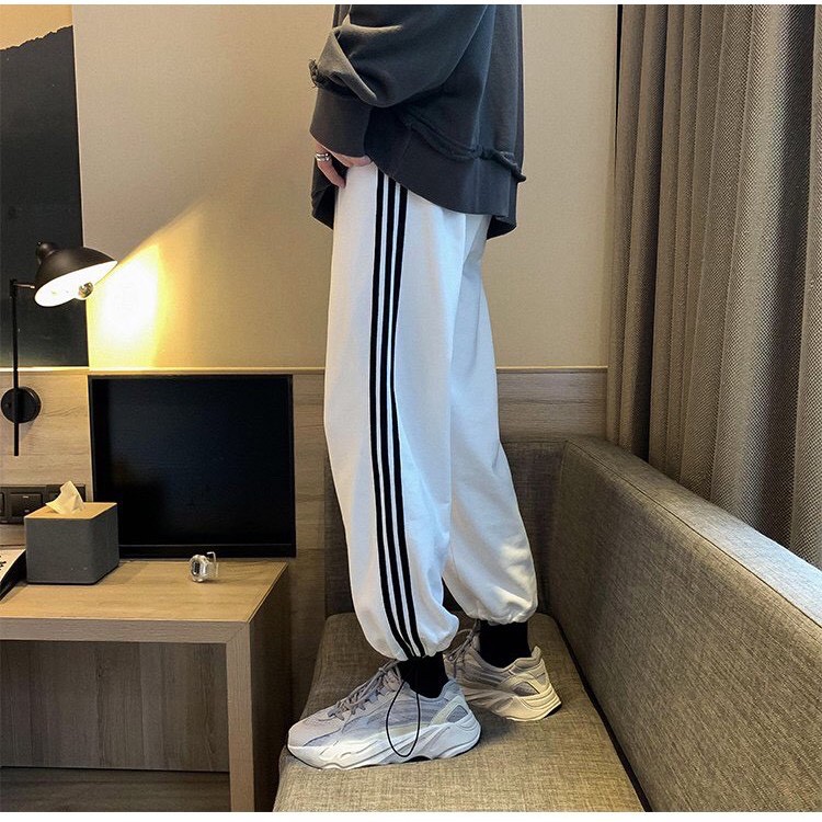 Quần Jogger Nam 3 Sọc Form Ống Rộng Để Suông Hoặc Rút Dây Bo Gấu - Quần Joker, Joger, Thể Thao HiMie