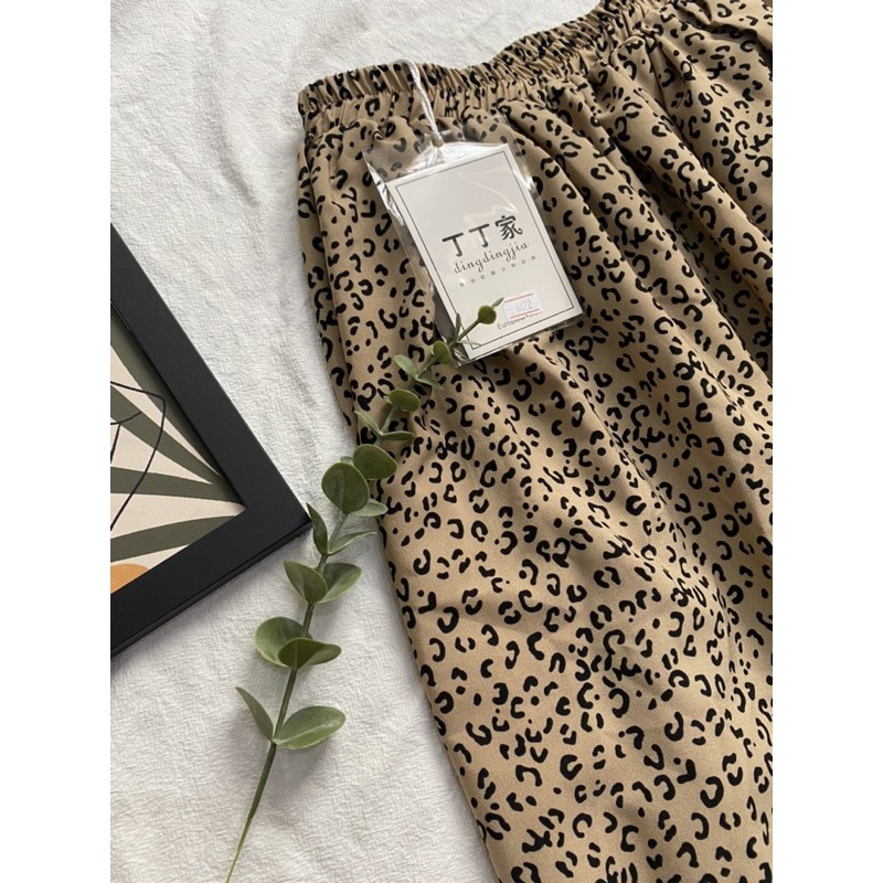 CHÂN VÁY HOA NHÍ DA BEO 🌼 | BigBuy360 - bigbuy360.vn