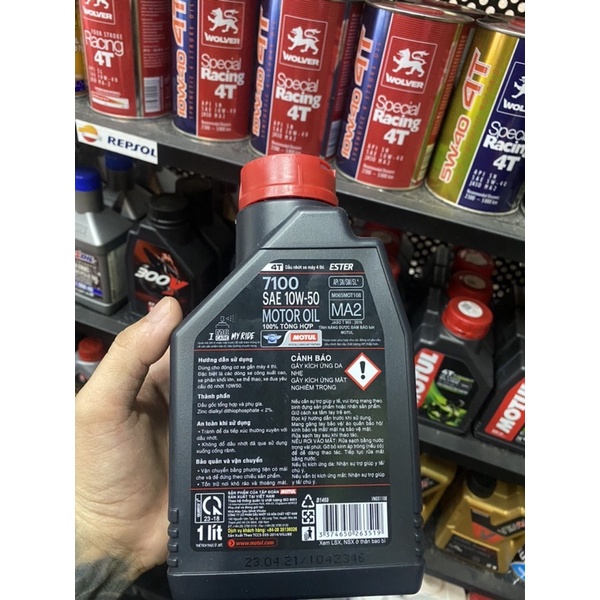 Dầu nhớt xe máy Motul 7100 10W50 Ester 1L