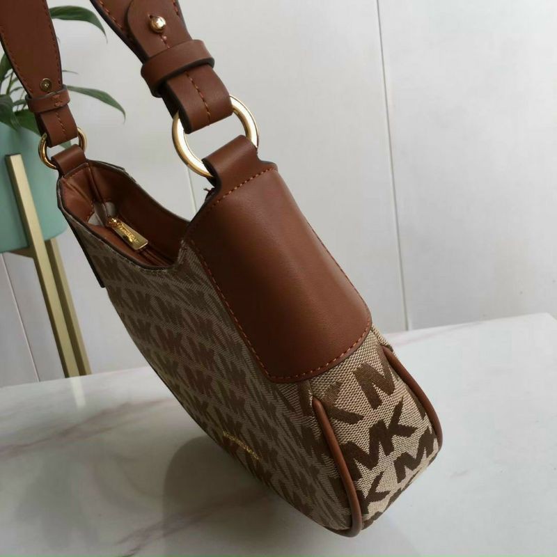 Túi đeo 2 kiểu MK nâu