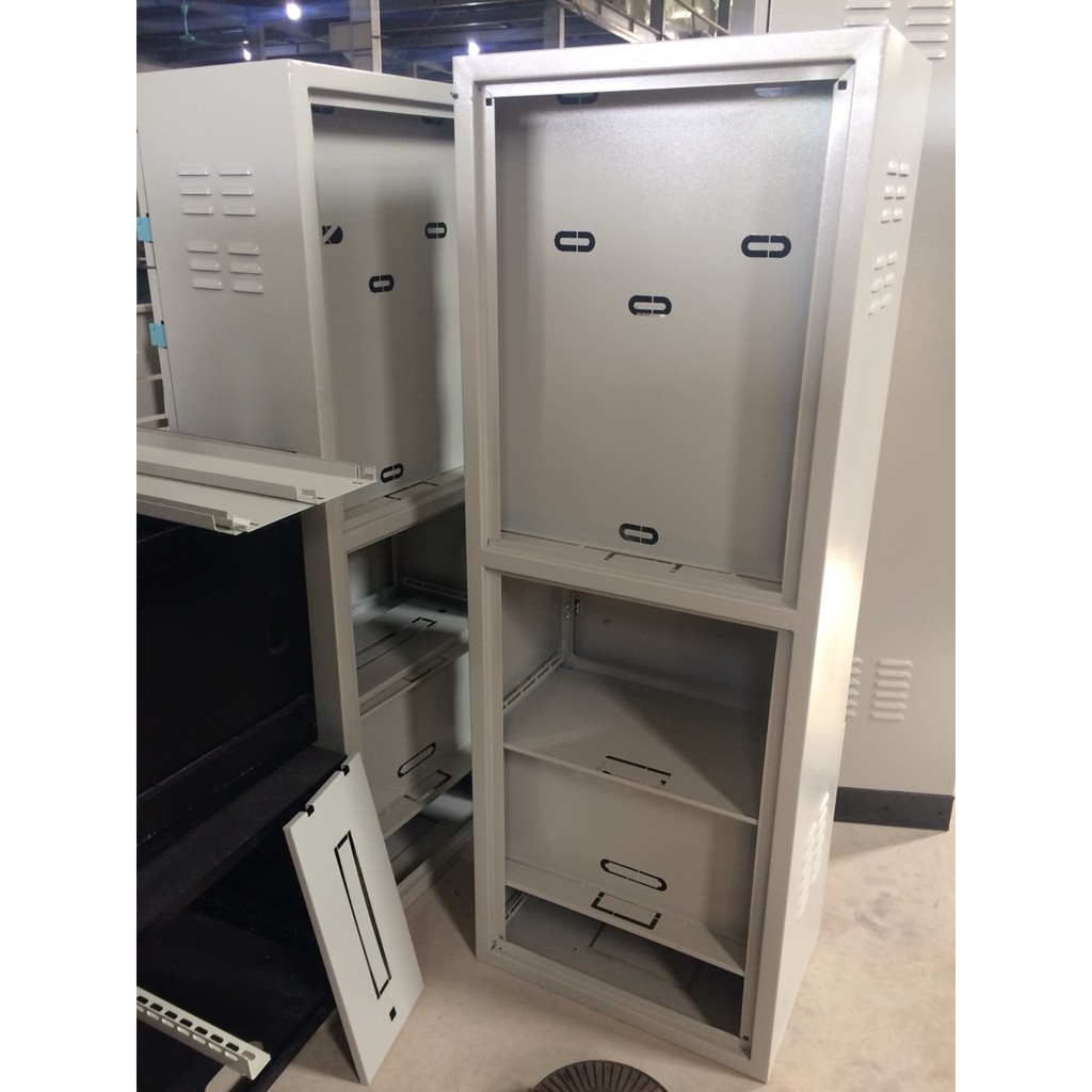 H50 xW70 xD25 ( cm )-Vỏ tủ điện công nghiệp