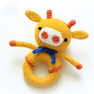 Lục lạc tròn bằng len handmade cho bé