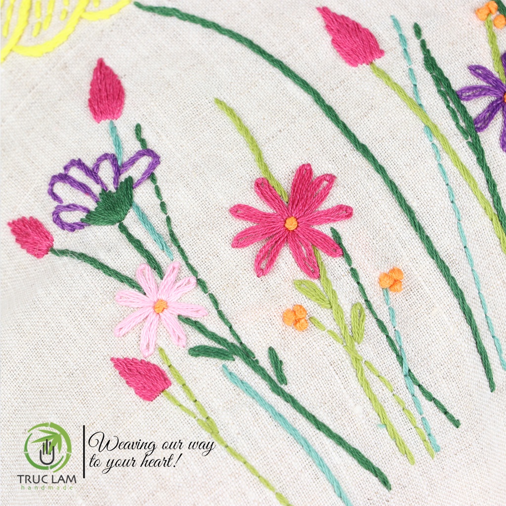 Gối/Vỏ Gối Vuông Tựa Lưng Sofa (45x45) Trang Trí Phòng Vải Linen Thêu Thủ Công Cánh Đồng Hoa Vàng – Trúc Lâm Handmade