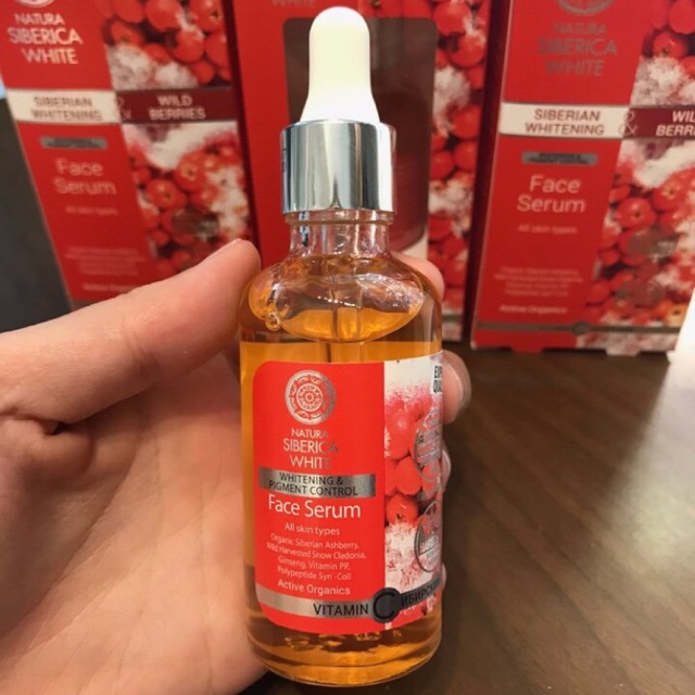 Serum dưỡng trắng và mờ thâm Natura Siberica