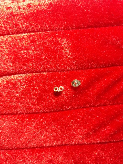 1 CHỐT OMEGA BÔNG TAI