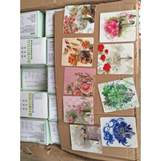 Móc dán tường siêu dính ( hình ngẫu nhiên)