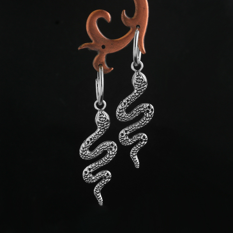 Khuyên Tai Hình Bướm Phong Cách Hip Hop Cổ Điển