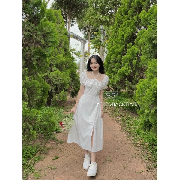 Váy trắng cutout dáng dài Tia19. Đầm trắng tiểu thư cổ yếm trễ vai | BigBuy360 - bigbuy360.vn