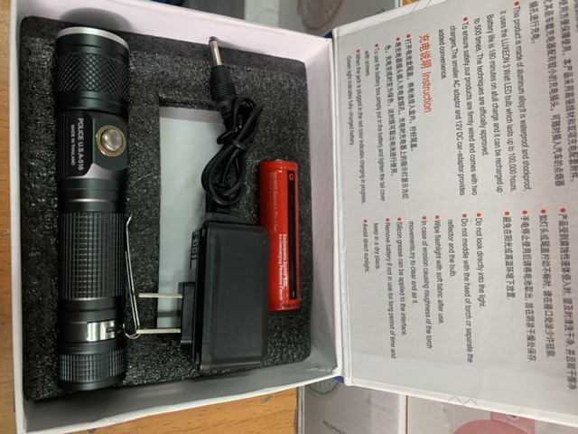 Đèn Pin Sạc Soi Tiền Giả + Siêu Sáng 516  Đèn Tia Cực Tím UV