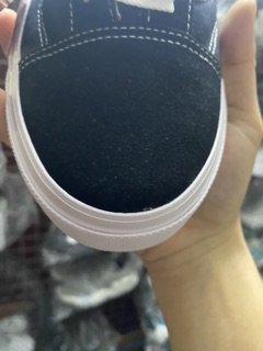Giày custom Holaham