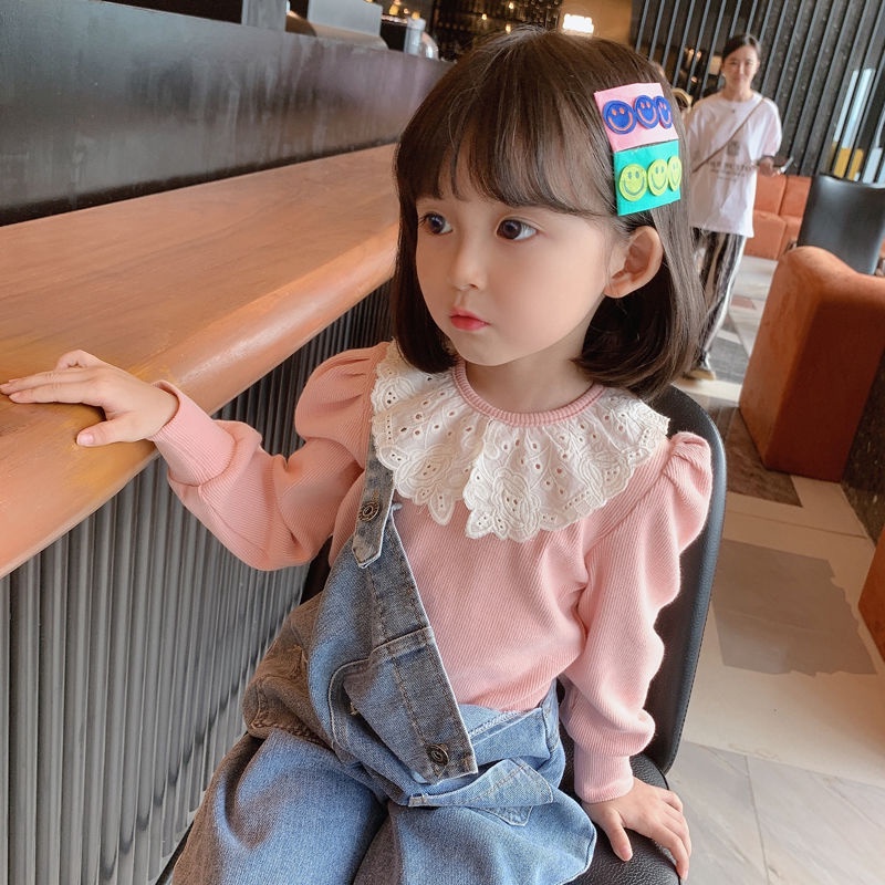 Áo thun tay dài phối ren thời trang phong cách mùa thu cho bé gái