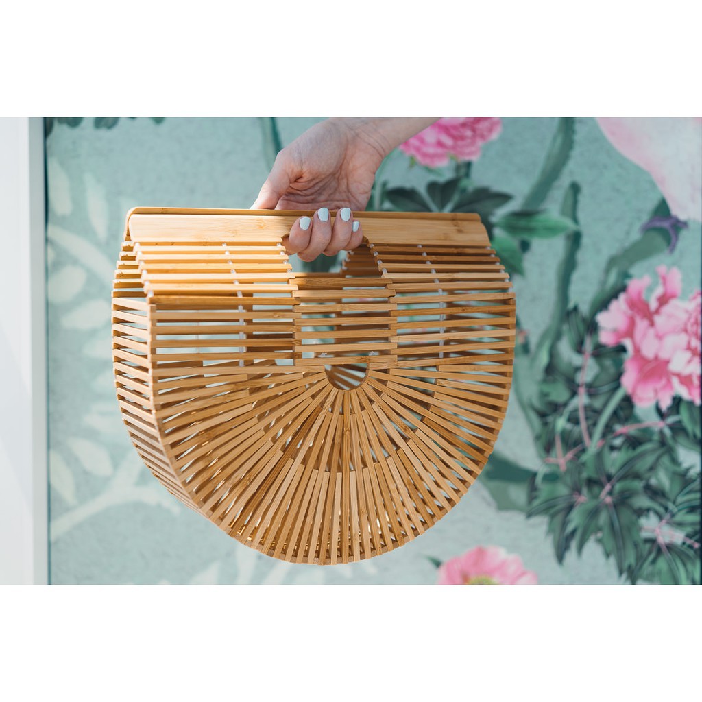 Túi tre hình bán nguyệt size M/ Kích thước: Đường kính 30 cm * Bề rộng 7 cm/ Phụ Kiện Chụp Hình Áo Dài/ Quà Tặng Cho Her